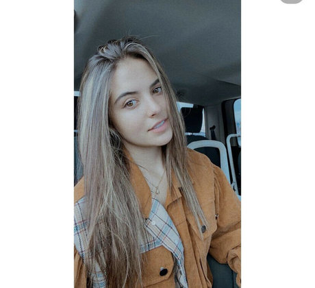 Mackenzie Marshall model erotic photo