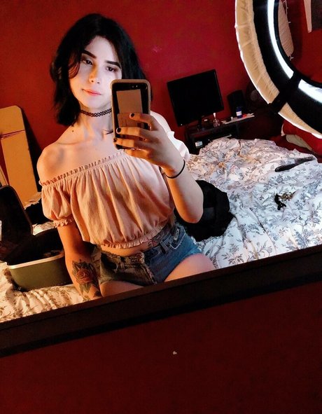 lilliannee sexy star galleries