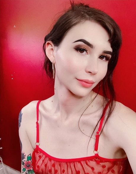 lilliannee naked model photos