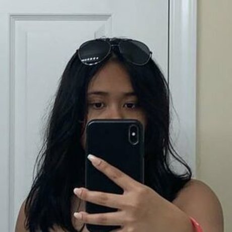 Oyasia hot actress pic