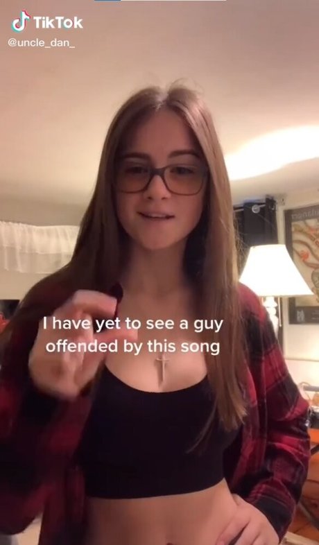 Nellie Rose art actress images