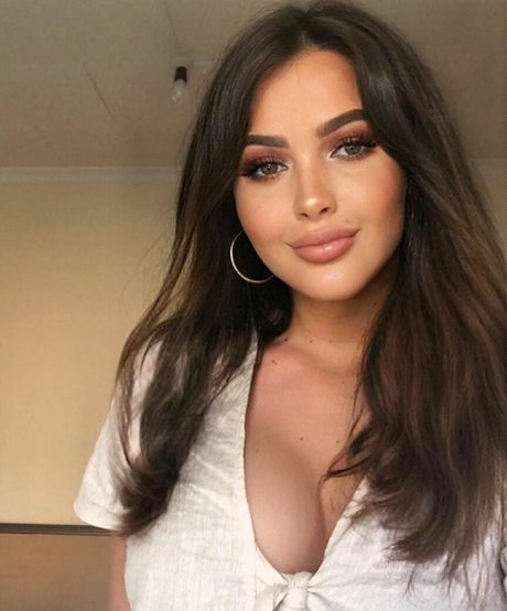 arsonrylucia perfect model pic