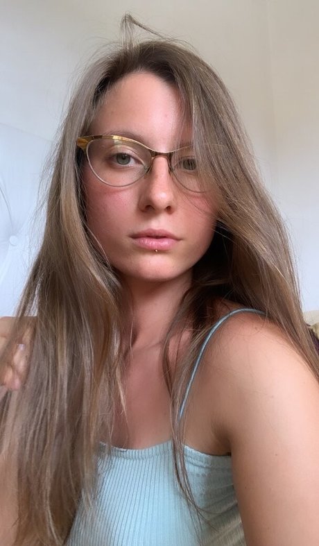 Tamifruit sex model photos