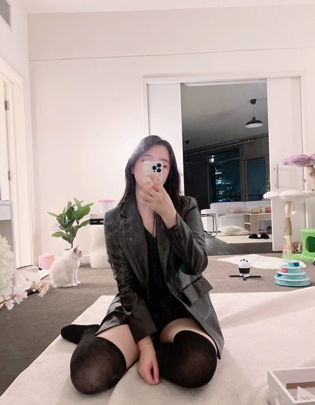 Juwiatv model top photo