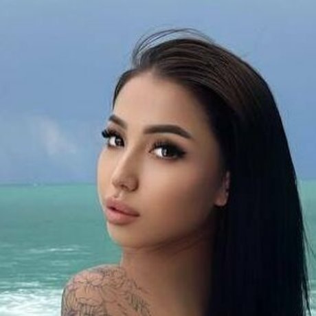 Sury 01 naked star galleries