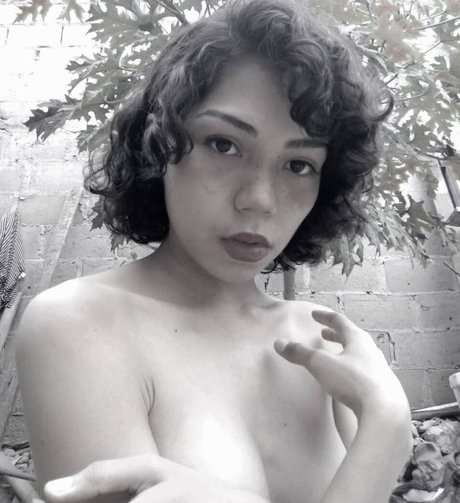 Maiyagami nude actress pictures