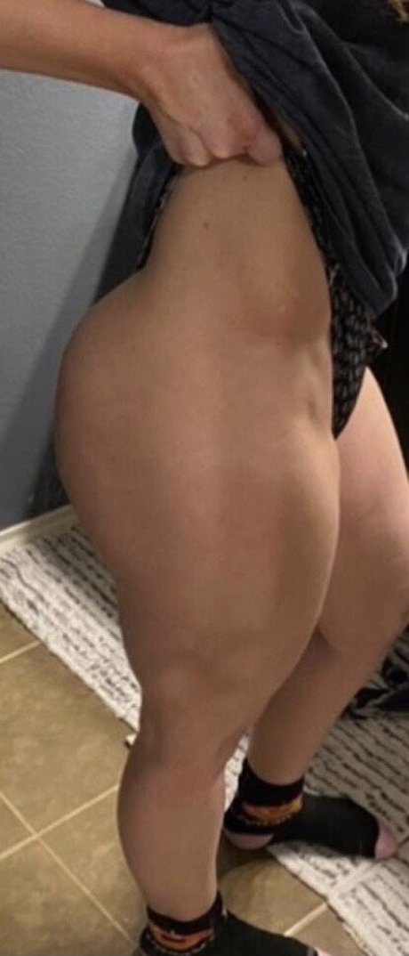 Ashleelyn__ best model pic