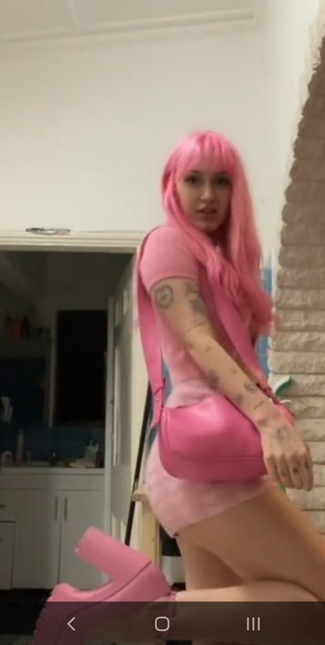 PeachPRC nude model image