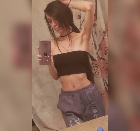 MaryMaybe xxx model gallery