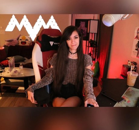 MaryMaybe naked pornstar photos