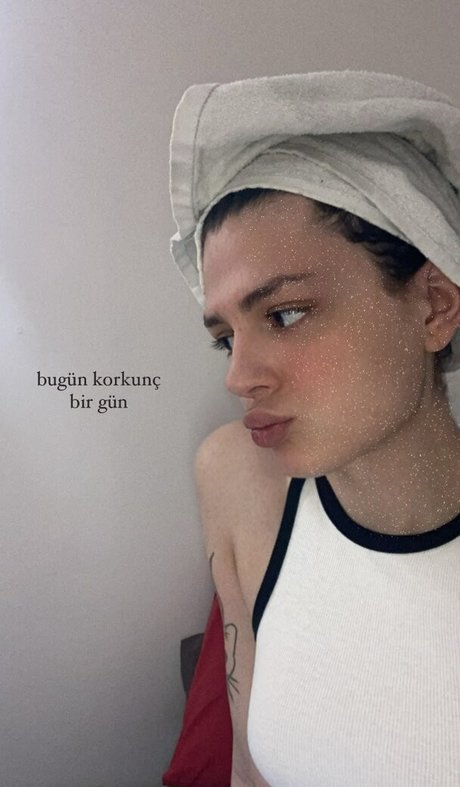 derin4y pornstar xxx photo