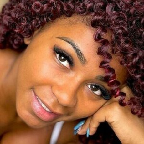 Yaa Santana Bombom beautiful pornstar pictures