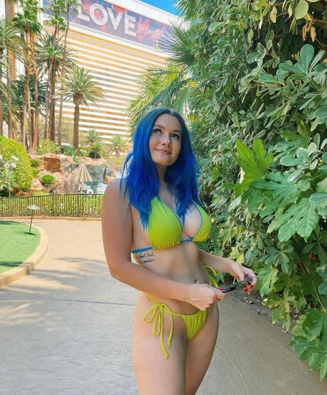 Annalise Mahanes adult star image