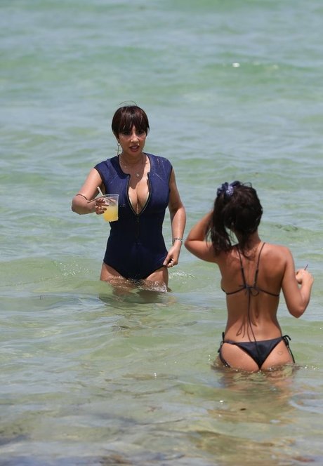 Jackie Cruz star perfect pic