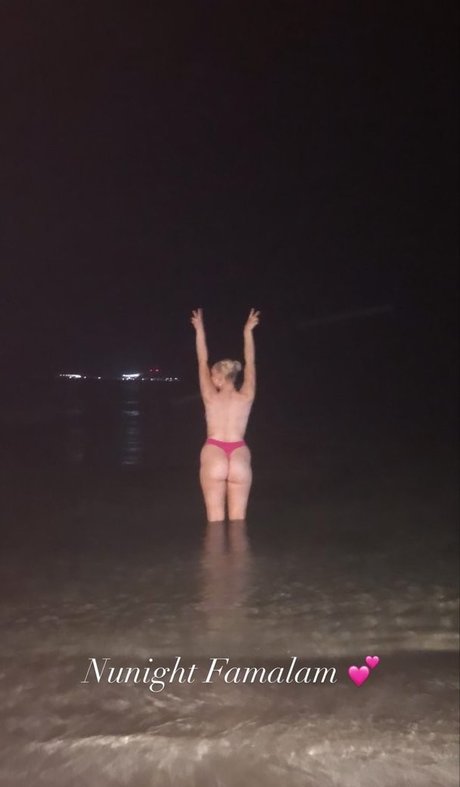 Helen Scott star free photos