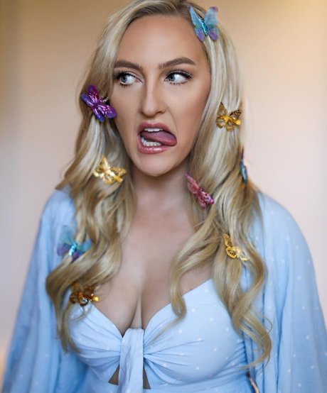 Helen Scott beautiful pornstar archive