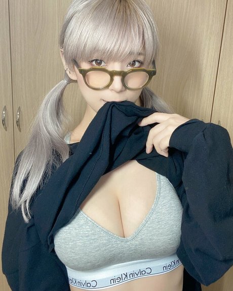 Tsunko nice model pic