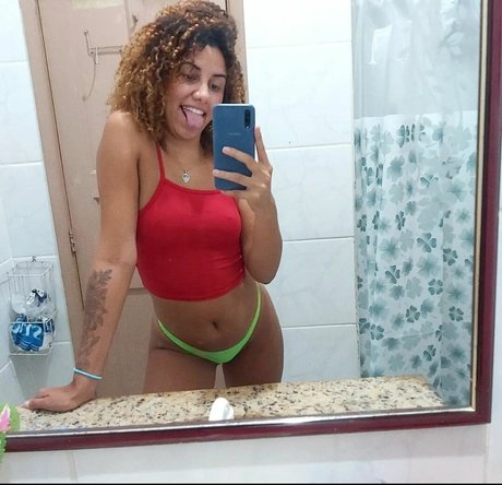 Nenistricolor pretty actress images