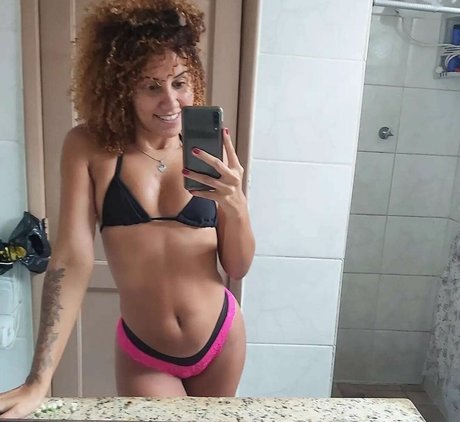 Nenistricolor pornographic actress gallery