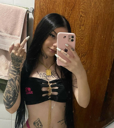 Clarapixys hot actress picture