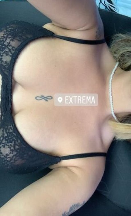 giarimaa model erotic photo