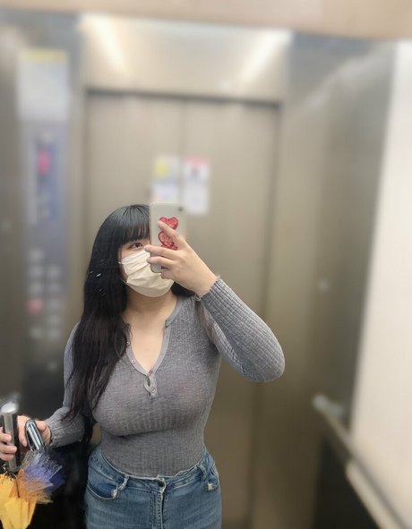 yul off porn model photo