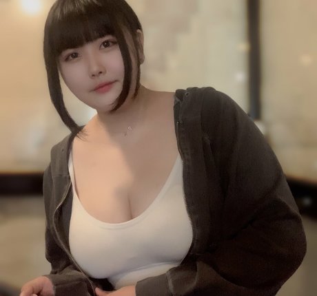 yul off adult actress pics