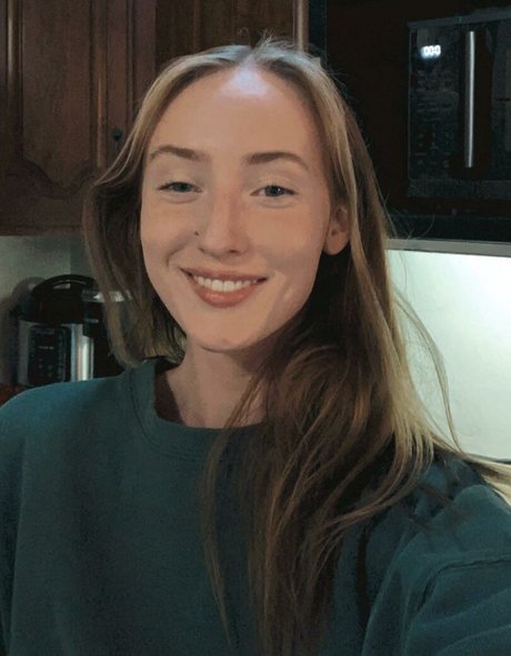 mmmcreamy beautiful model photo