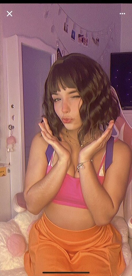 Alee babes model naked pics