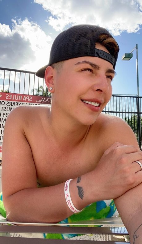 Kameron Taylor high quality model pic