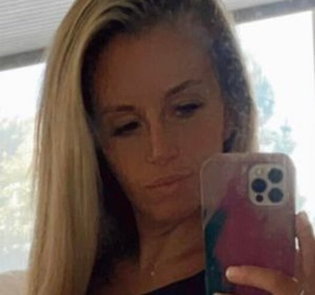 Caseygonnacostya erotic star images