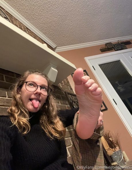 Goddesslexi star porn pic