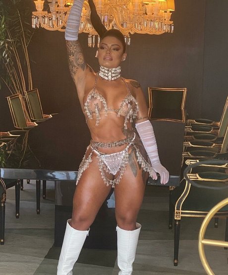 Leila Dantas star perfect archive