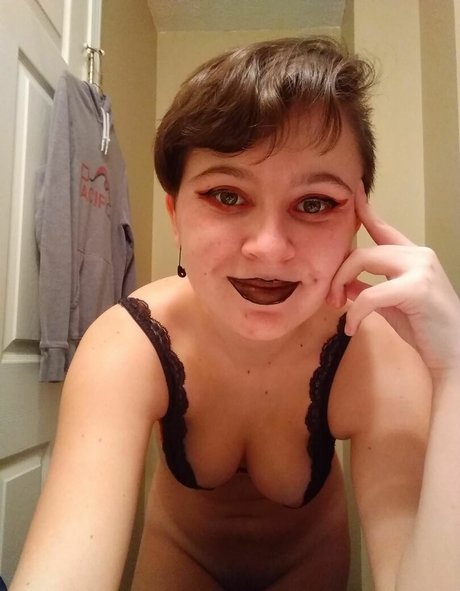 Lousyonie sex actress galleries