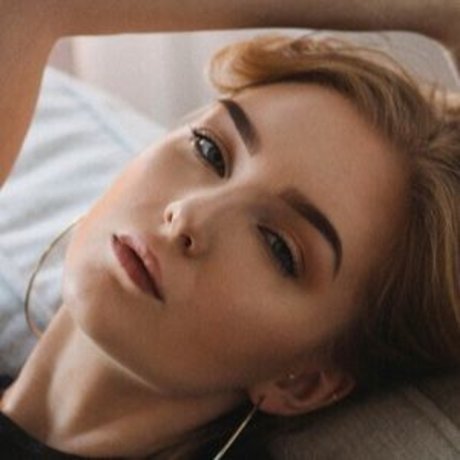 B Smith sex model images