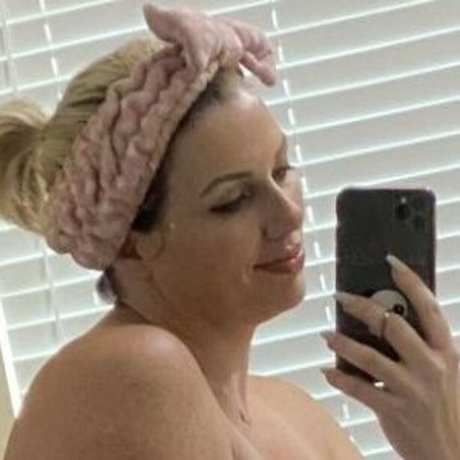 withstandtheweight naked actress pics