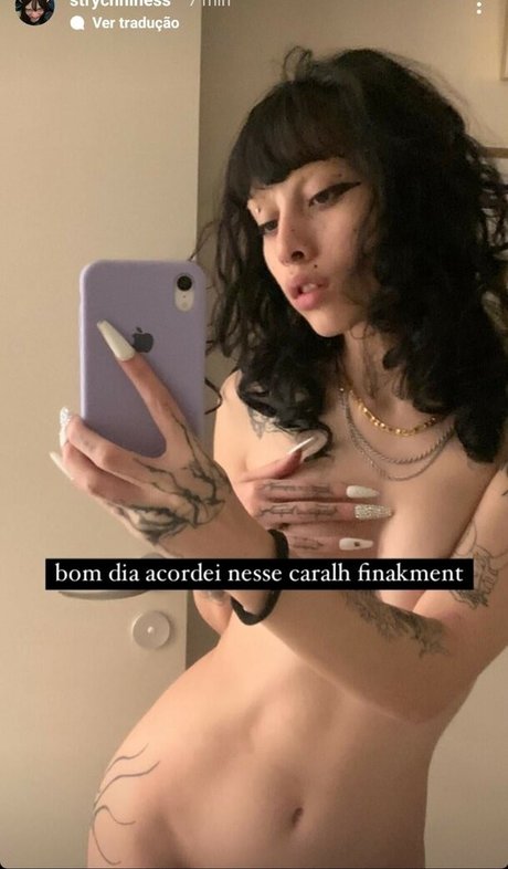 Strychniness model nude pic