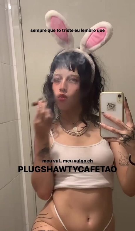 Strychniness sexy star photo