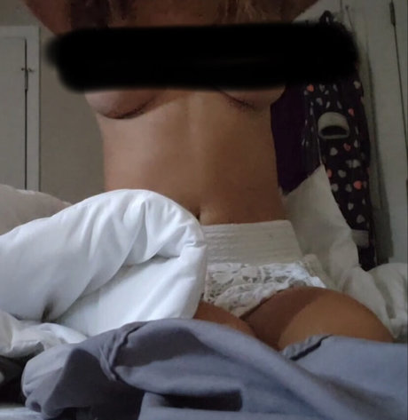 DezSomething exclusive pornstar archive