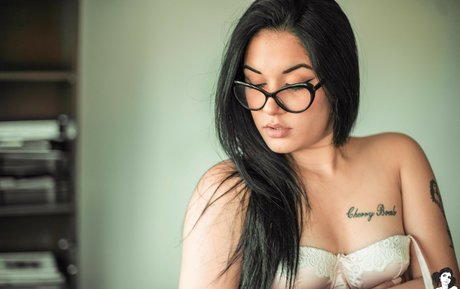 Erikabrasil model art galleries