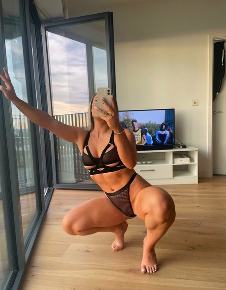 charleysmyfan model sexy pics