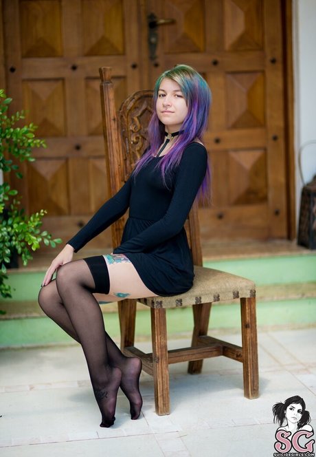 Wingsweak model naked picture