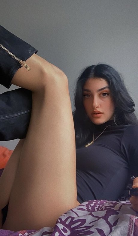 Ariakhan00 beautiful model pictures