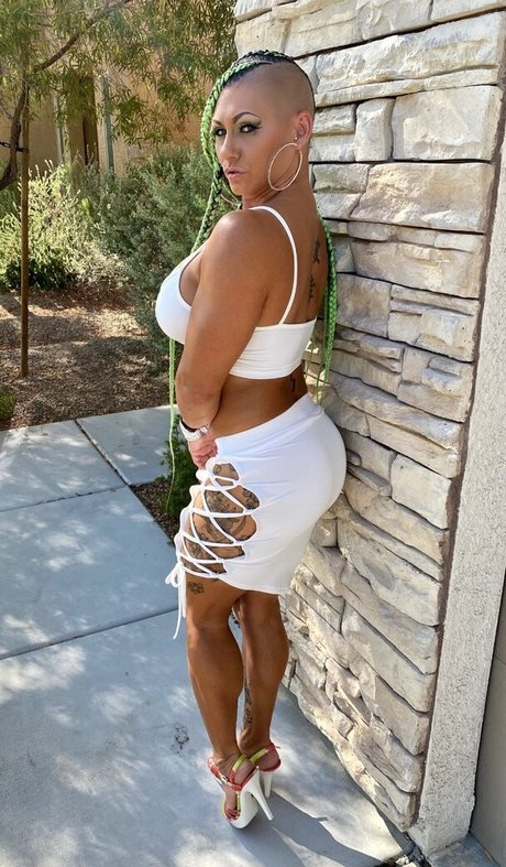 Queenkarma69 pornstar adult gallery