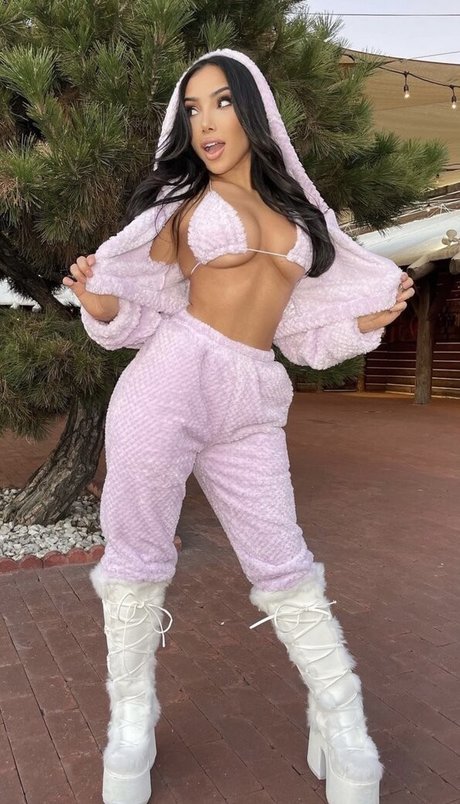 Racquel Symons perfect model image