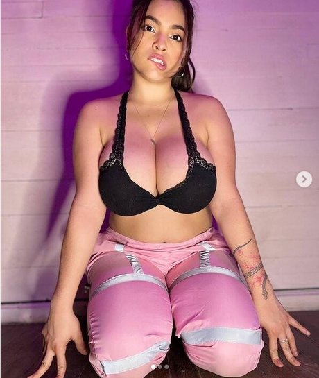 Wanda Potts hd star pictures