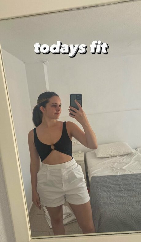 Coronation Street nude model galleries