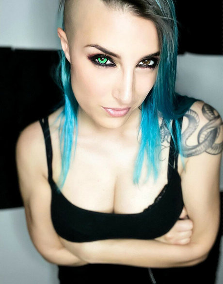 Ira Green naked actress pics