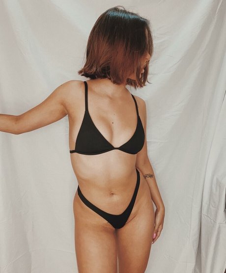 Shawsera naked actress photo