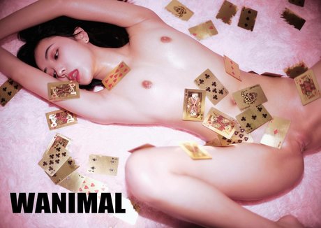 Qinweiyingjie naked star photos